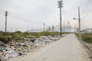 Illustration for article titled China's E-Waste Problem Poisons Children, Destroys Cities